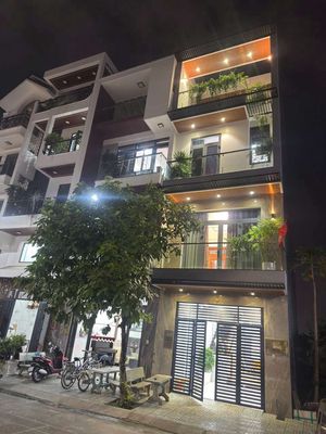 Nhà Mới 4,5x15 3lầu 4pn 5wc — ảnh 1