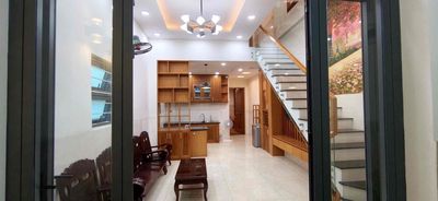 Cho thuê nhà đẹp giá rẻ ngay trung tâm 4x16 3pn2vc giá :10,5 tháng — ảnh 1