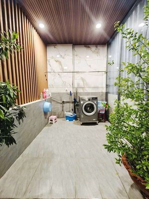 Ô tô đỗ cửa, 3 tầng, ngang 5m, tương lai thông kênh Bình Thuận — ảnh 1