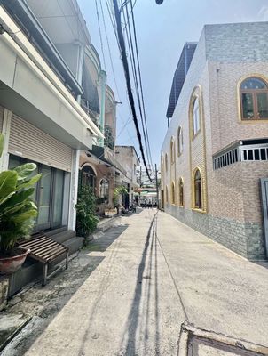 Ngang khủng gần 8m, ngay chợ vải Phú Thọ Hoà, đang cho thuê. — ảnh 1