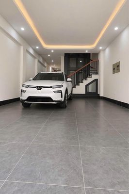 Nhà Bồ Đề, Long Biên, 72m2, 5 tầng, thang máy, gara ô tô — ảnh 1