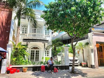 Cho thuê nhà mặt tiền phan kế bính, P.Đakao, Q1_DT:9mx25m — ảnh 1