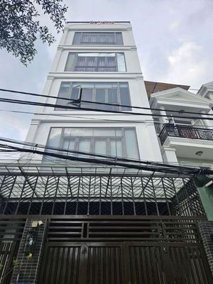 Nhà văn phòng trên ngã tư bình phước — ảnh 1