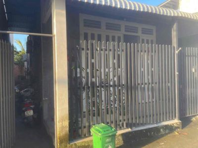 Nhà C4 Long Bình Tân nở hậu đường ô tô tới nhà sổ riêng thổ cư nhà đep — ảnh 1