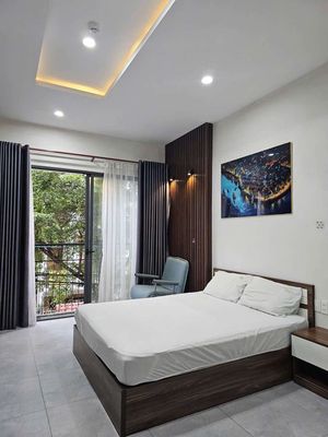 Cho thuê căn hộ tầng 3 ngay cầu Rồng có ban công thoáng mát — ảnh 1