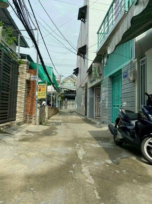 CHo Thuê Nhà 3 Lầu Hẻm Xe hơi 1806 Thị Trấn Nhà Bè — ảnh 1