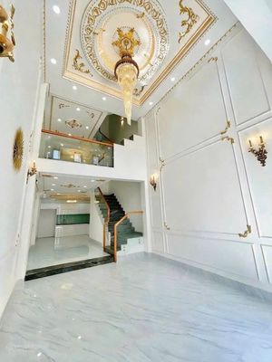 Cho thuê nhà 60m2 1 trệt 3L 4pn đường oto Trường thọ Thủ Đức 18tr — ảnh 1