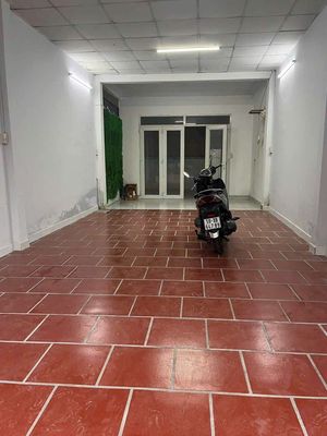Cho thuê nhà mặt tiền vừa ở vừa kinh doanh 108m2 sân đậu oto, tam bình — ảnh 1