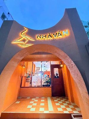 Cho thuê nhà mt hồ xuân hương q3, 4x21m nở hậu 7m trệt 1 lầu giá 49tr — ảnh 1