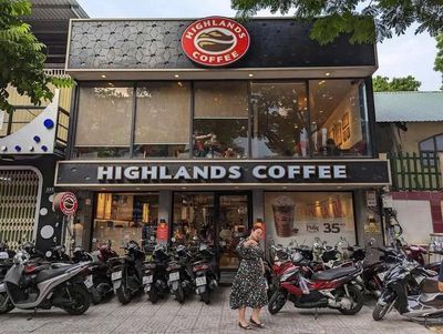 Showorr - Quán cafe 136 Nguyễn Thái Học, Q1. Dt: 8x20m, Kc: trệt 1 lầu — ảnh 1