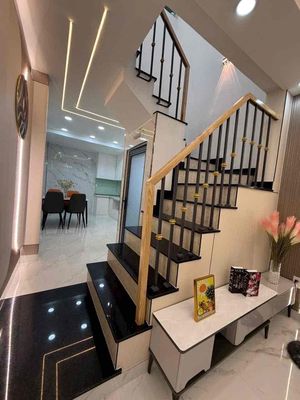 Nhà đẹp huỳnh văn nghệ tân bình - 2pn 2wc - tặng full nội thất - giá 4 — ảnh 1