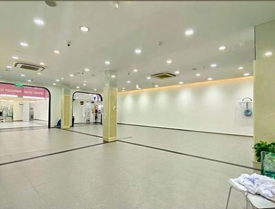 Cho thu.ê nhà 3 tầng mặt tiền đường Đống Đa - Ngang 10m — ảnh 1