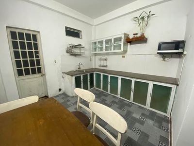 Cho thuê nhà 2 tầng kiệt gần Trường Bách Khoa — ảnh 1