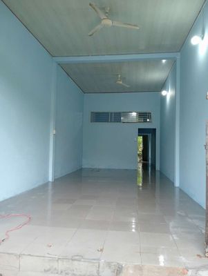 Cho thuê nhà nguyên căn mặt tiền, gần chợ, trường học, bách hóa xanh — ảnh 1