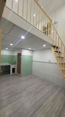 Nhà đẹp cho thuê, gần siêu thị, bv, trường học, … — ảnh 1