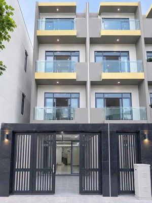 Nhà 3 tấm gần làng đại học quốc gia — ảnh 1