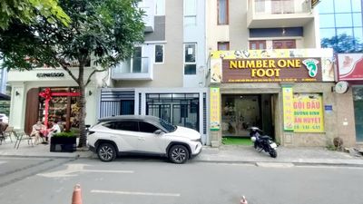 Nhà đẹp thang máy Nam Trung Yên, Cầu Giấy. DT 75m2, 5 tầng. 40 triệu — ảnh 1