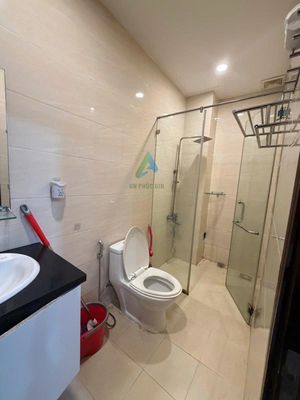 Cho thuê khách sạn 5 tầng đường đinh thị hòa — ảnh 1