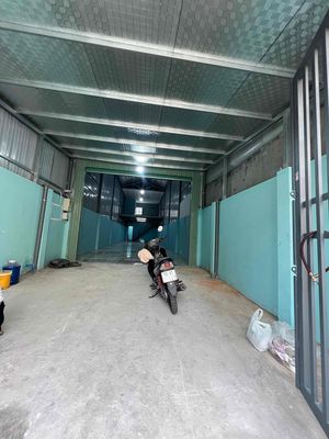 Cho Thuê Xưởng DT 5x35m Mới Xây 100% Có Gác Lửng 2Vệ Sinh Hẻm Tải — ảnh 1
