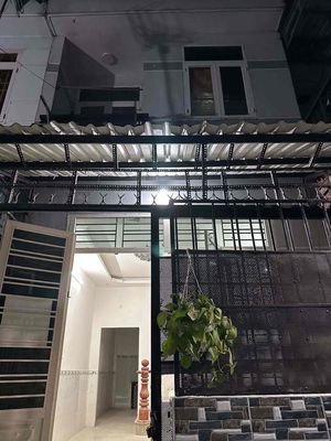 Nhà 1 trệt 1 lầu, mặt tiền đường 5m, rộng rãi ở Ấp Hậu — ảnh 1