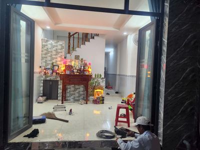 Nhà 1 Lầu Khu Tân Kim Cách Mặt Tiền Ql50 Tầm 150m Xe 7 Chỗ Tới Nhà — ảnh 1