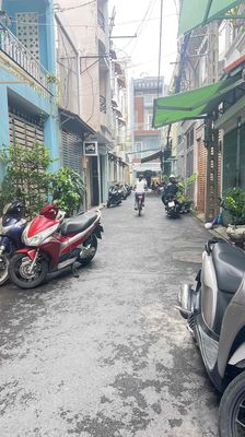 N.ha cmt8 - giáp q3 - hxh - 3 tầng hoàn công - 48 m2 - 3,x tỷ. - kết — ảnh 1