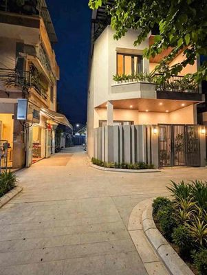 Nhà 3 tầng kiên cố – lô góc 2 mặt kiệt ô tô – hơn 4 tỷ trung tâm — ảnh 1