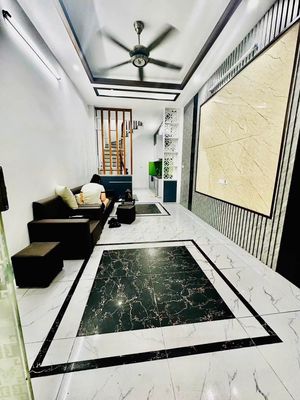 Cho thuê nhà Nam Dư, 30m2, 5 tầng, 3 ngủ — ảnh 1
