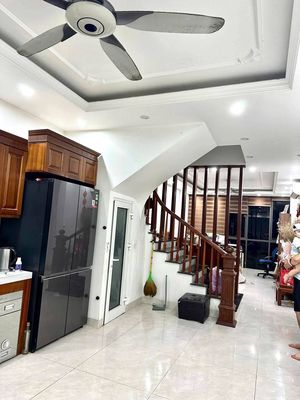Cho thuê nhà Liền Kề Kiến Hưng, 55m2, 5 tầng, 16 triệu/tháng — ảnh 1