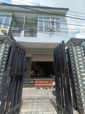 Nhà 1 lầu 1 trệt gần chợ Dĩ An 1, 64m2, 3.6 tỷ — ảnh 1