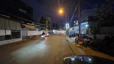 Bán đất tặng nhà - gần 1.000m² đất mặt tiền – ngang 18m – quận 7 — ảnh 1