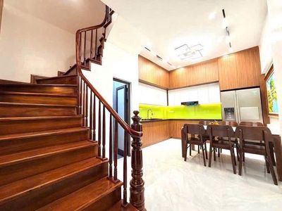 Cho thuê nhà 40m2, 5 tầng, 6PN, 4WC, Cầu Giấy, Hà Nội — ảnh 1