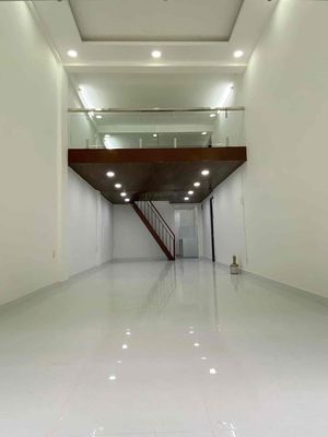 CMT8 Q10, Phù hợp kinh doanh - có chổ ở lại. — ảnh 1