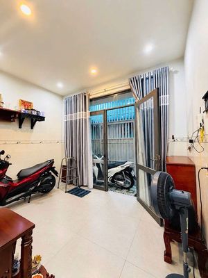 Nhà ngay ngã tư ga - an phú đông - 4x10m - 4 tầng — ảnh 1