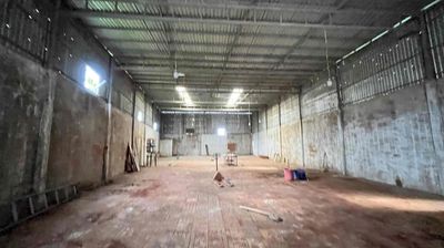 Kho Xưởng 400m2 Nhánh Đường Võ Văn Kiệt — ảnh 1