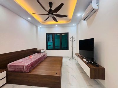 Chính Chủ bán 6 tầng Xây Mới Thang Máy Xuân La 38m2 full đồ ô tô gần — ảnh 1