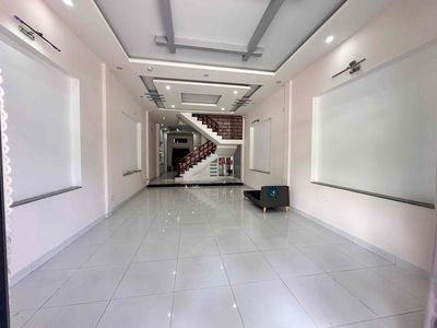Cho thuê nhà 3 tầng mt đoàn khuê – nam việt á — ảnh 1