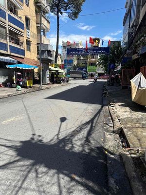 Bán căn hộ chung cư quận 3 – gần cầu lê văn sỹ | view bờ kè thoáng đẹp — ảnh 1