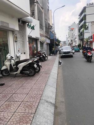 Mặt tiền Huỳnh Văn Bánh - 4 x 17m - trệt 2 lầu suốt — ảnh 1