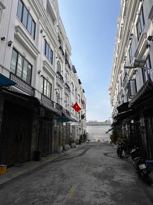 Nhà khu đồng bộ 4x8M - 3 tấm sân thượng — ảnh 1