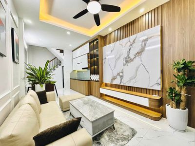 Cho thuê nhà Tôn Thất Tùng, 30m² x 4 tầng, 2PN full đồ chỉ 12,5 triệu — ảnh 1