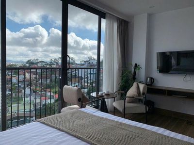 Bán khách sạn 7 tầng đà lạt – 14 phòng, full nội thất, thang máy — ảnh 1