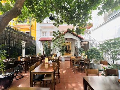 Cho thuê mặt bằng biệt thự dt:250m2 đường điên biên phủ,võ thị sáu, q3 — ảnh 1