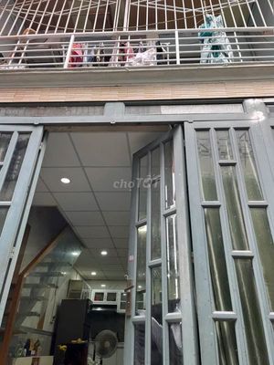 Bán nhà 2 tầng 28m2 Thạnh Lộc Q12 hẻm ba gác SHR — ảnh 1