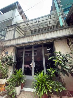 Nhà đối diện công viên – hẻm xe hơi – đường chợ lớn 40m² — ảnh 1