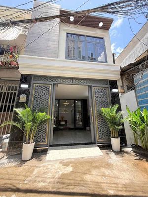 BÁN NHÀ Q7 - 6 phòng ngủ - 80m2 vừa ở vừa cho thuê - GIÁP QUẬN 1 — ảnh 1