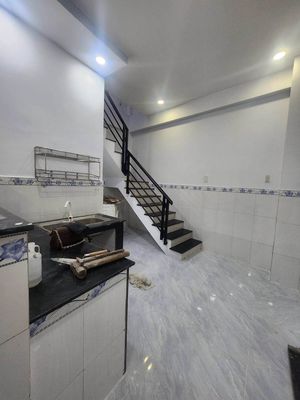 Nhà sổ chung Dĩ An cũ, 30m2, 2PN, giá 1.13 tỷ — ảnh 1