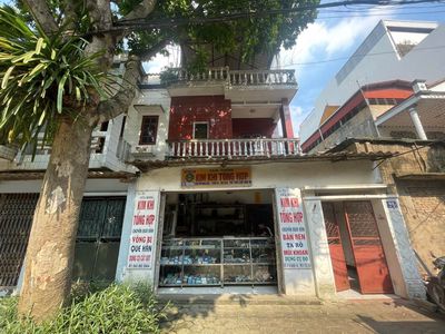 Cho thuê nhà 3 tầng mặt đường - ngay cổng trường thpt đông anh — ảnh 1
