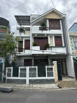 Cho thuê nhà ở kinh doanh 3 tầng 2 mặt tiền gần siêu thị coopmart nha — ảnh 1