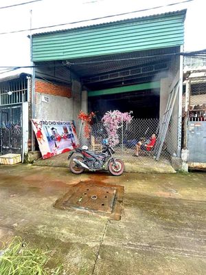 Bán đất 97m2 tặng kho xưởng gần chợ Gà Hóc Môn — ảnh 1